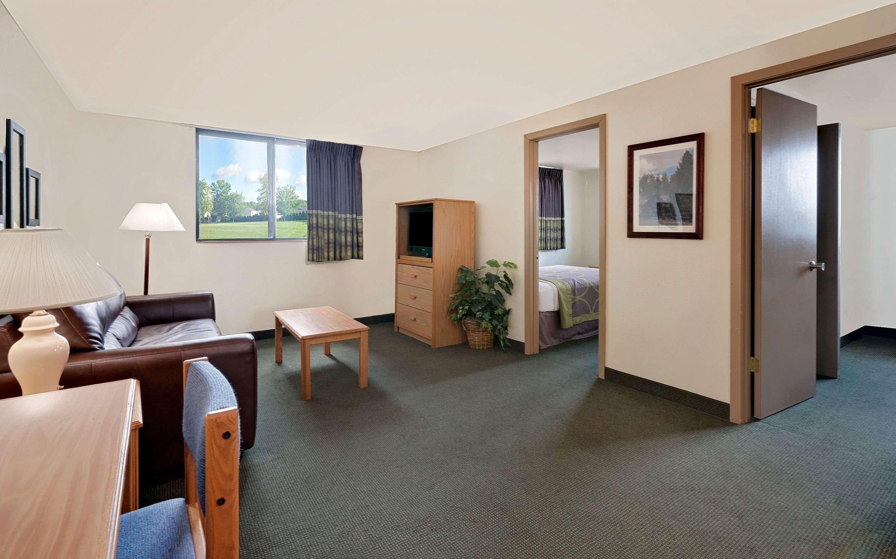ซูเปอร์ 8 บาย วินด์แฮม สเพียร์ฟิช Hotel สเปียร์ฟิช ภายนอก รูปภาพ