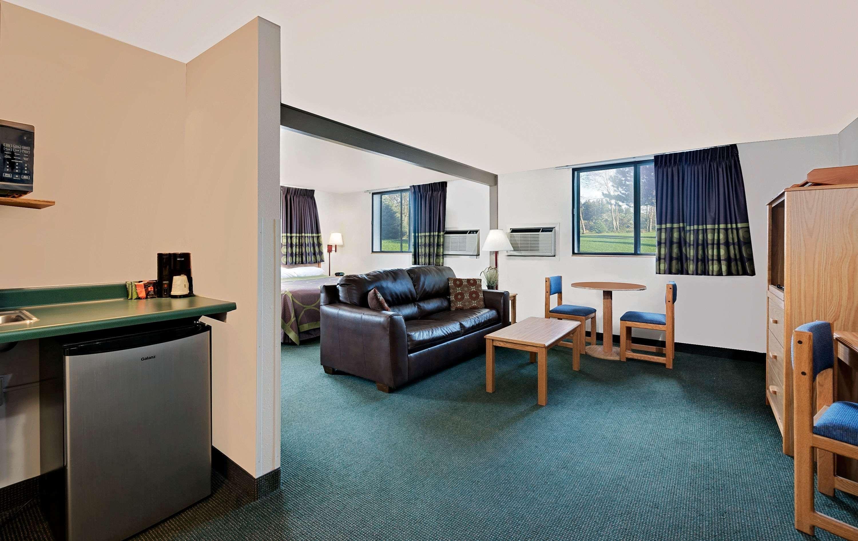 ซูเปอร์ 8 บาย วินด์แฮม สเพียร์ฟิช Hotel สเปียร์ฟิช ภายนอก รูปภาพ